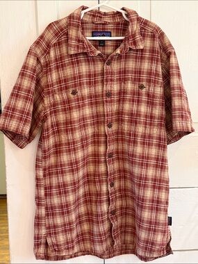Men's Patagonia Red Plaid Short-Sleeve Button-Up Shirt